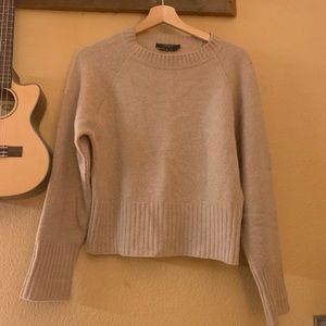 COPY - Gorgeous and cozy tan wool sweater